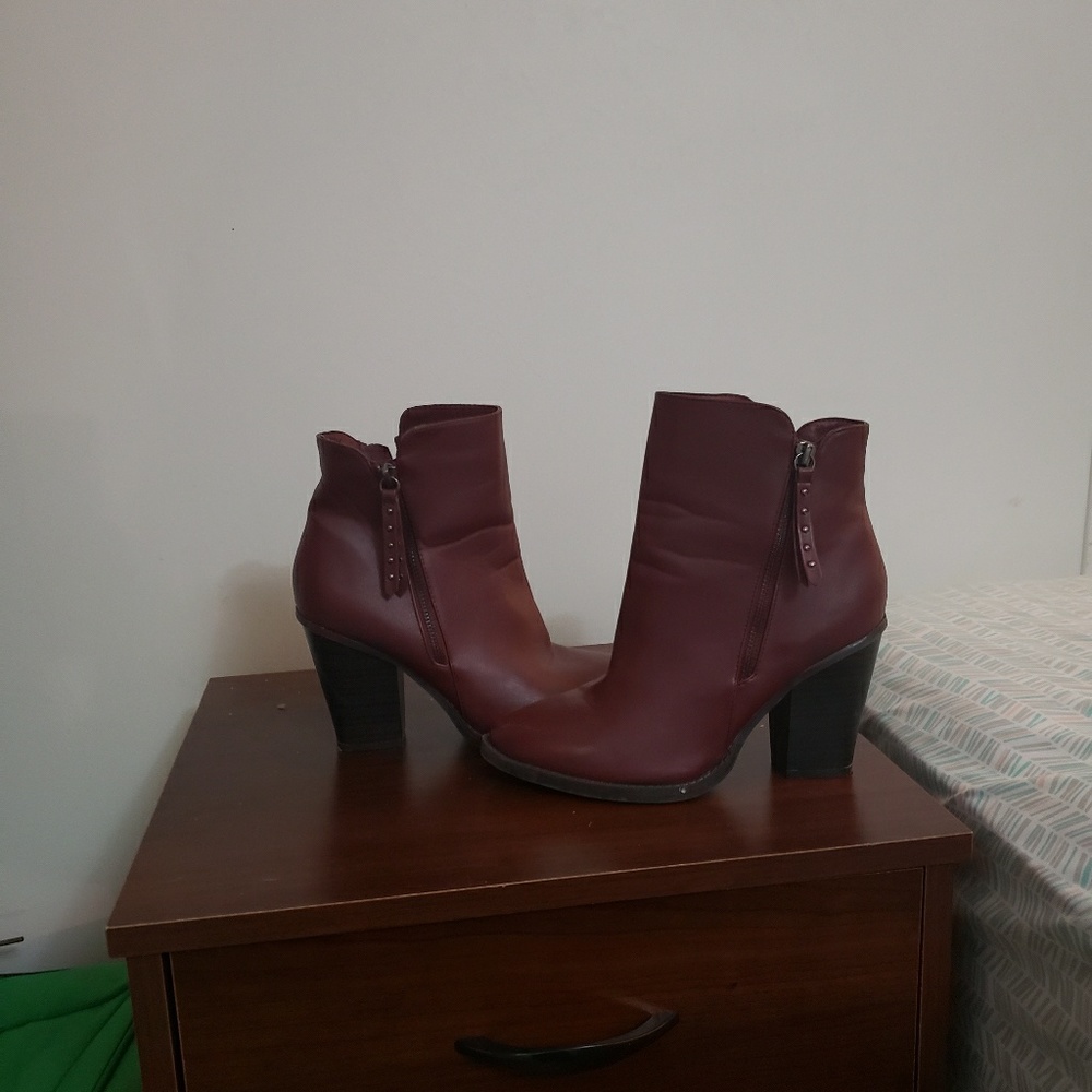 High heel booties